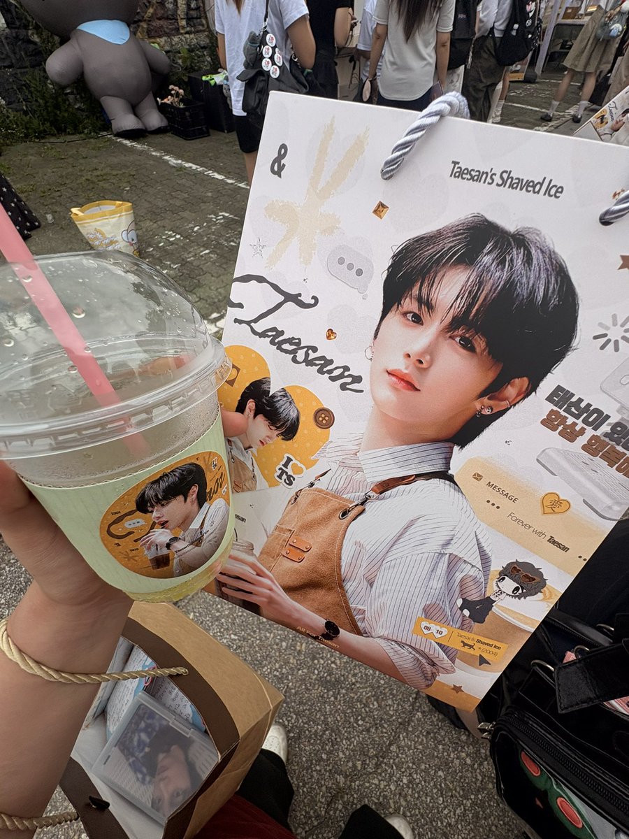 떵홍 tweet media