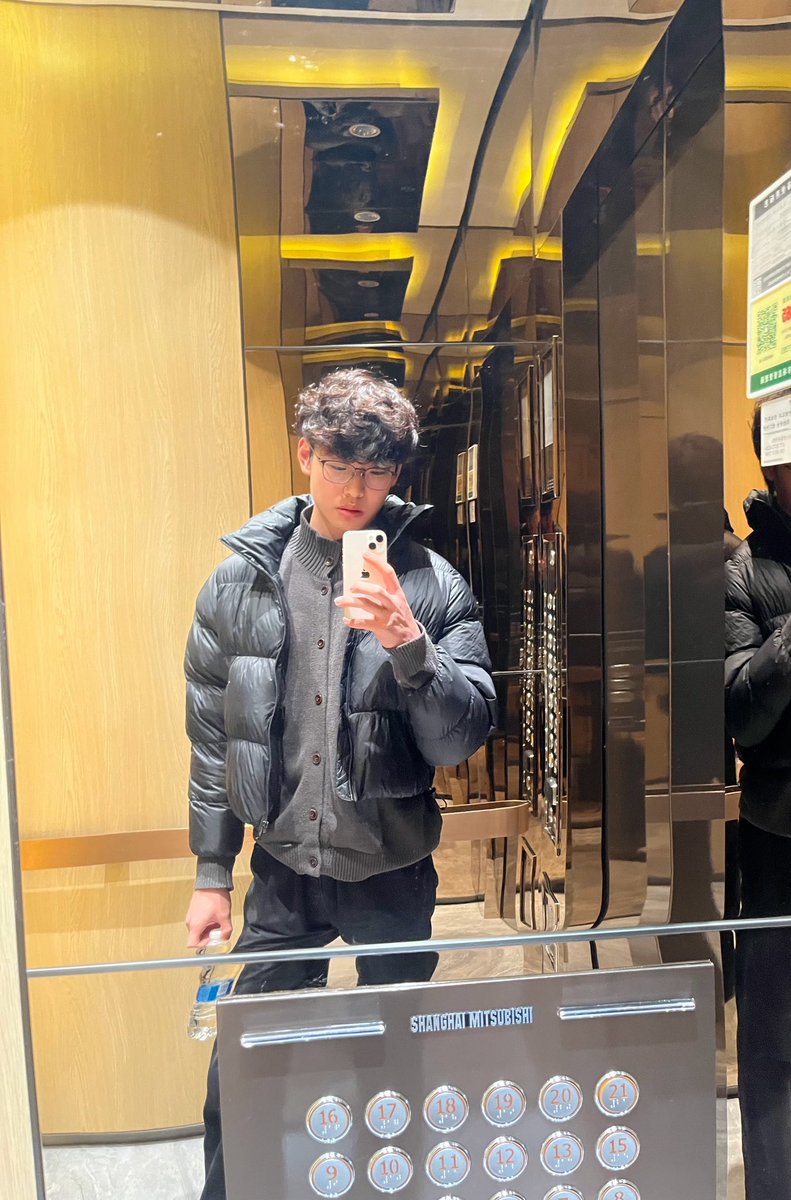 chen82790934's tweet photo. #健身 #薄肌 #高壮男 许愿170健身大屁股姐姐 最好还有车厘子 https://t.co/n9JELuvzvn