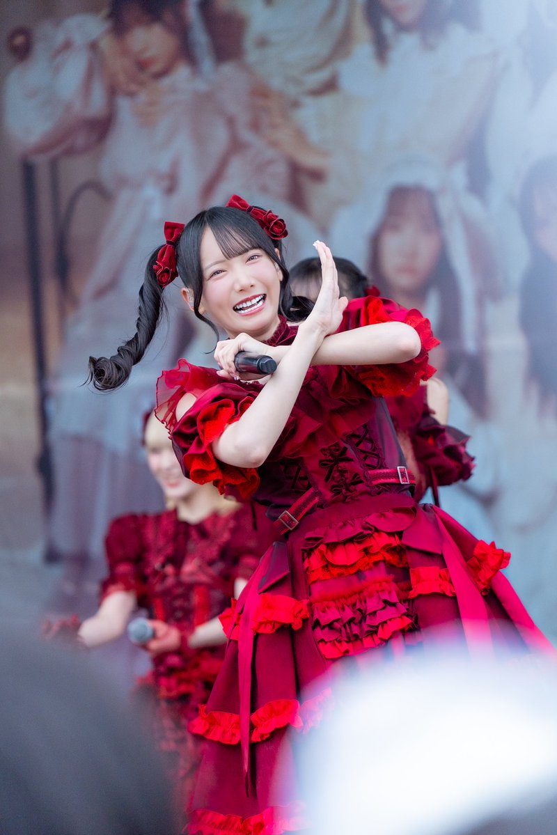 LillyBell0115's tweet photo. 2026/6/28 
≠ME 12th『愛くださいませ』発売記念
スペシャルリリースイベント
イオンモール幕張新都心　豊砂公園

鈴木瞳美：@suzuki_hitomi_ 

#鈴木瞳美
 #ノイミー_カメコ https://t.co/JVlbQXWN7q