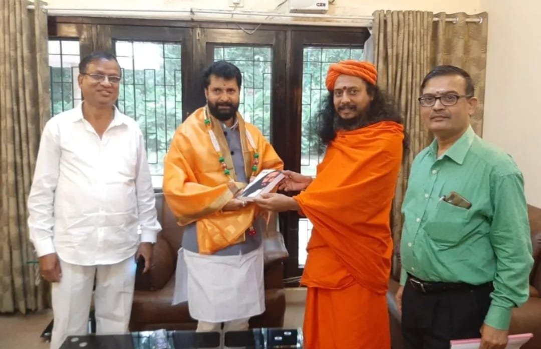 esmrathnam's tweet photo. ಮಾಜಿ ಸಚಿವರು ಮತ್ತು ಕರ್ನಾಟಕ ವಿಧಾನ ಪರಿಷತ್ ಸದಸ್ಯರಾದ ಶ್ರೀ.ಸಿ.ಟಿ.ರವಿ ಅವರಿಗೆ ಹುಟ್ಟುಹಬ್ಬದ ಶುಭಾಶಯಗಳು. https://t.co/oRMmlHRyqX