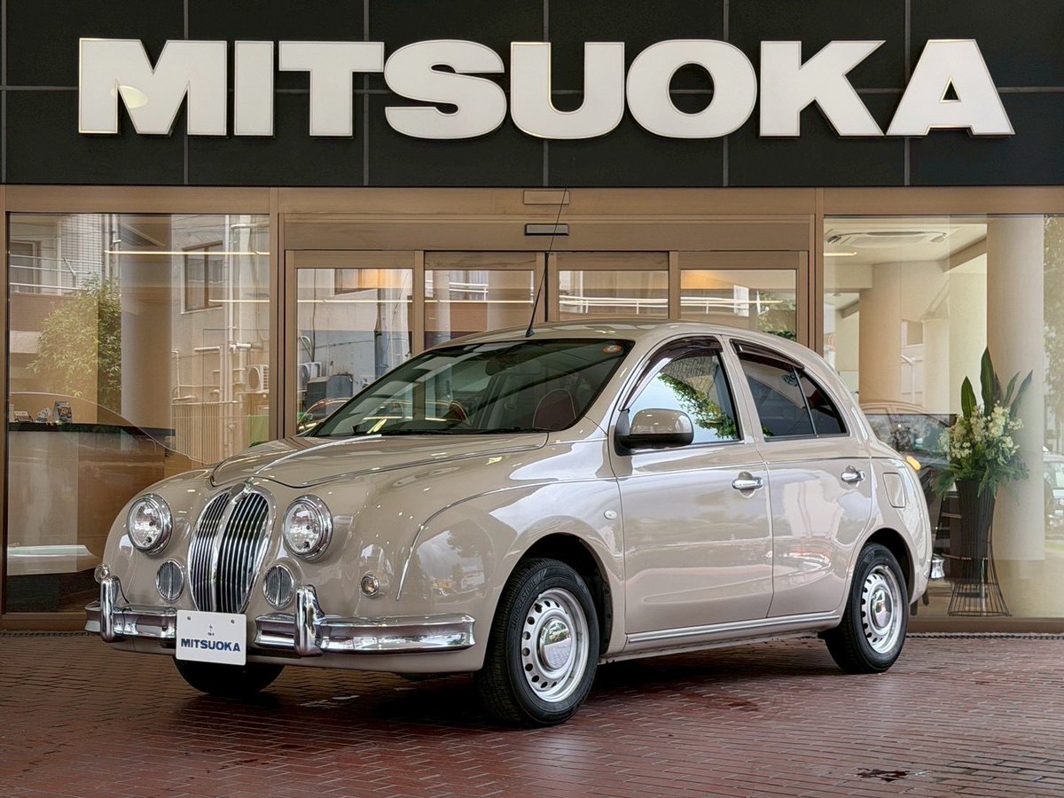mitsuokatokyo's tweet photo. こんにちは！

【展示車紹介】
当ショールームにて展示中のビュートIIIをご紹介

ボディカラー:ライトグレー
グレード:12LX 4WD
年式:2017年（H29）
走行距離:2.2万km

落ち着いたボディカラーと高級感あるレッドの内装を組み合わせた一台！

#光岡　#ミツオカ
#車好きと繋がりたい
#ビュート　#Viewt https://t.co/Oqc3RriAvS