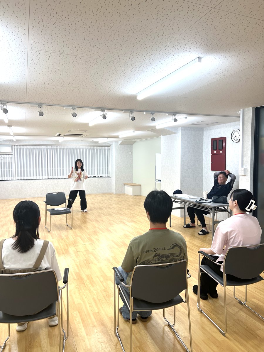 actlabo's tweet photo. 木曜PLAYコースの様子🌈
ゲーム形式で楽しく演技レッスン！
現在の講師は中川浩三先生♪
初心者大歓迎です🐣
仕事終わりのストレス発散にもピッタリかも！？
https://t.co/bXhVA1yROu https://t.co/Pz2n79Gy16