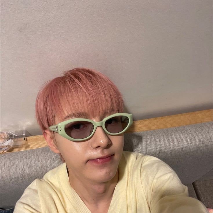 pinkyellow2303's tweet photo. a jaemren AU

from bocah plenger (caraksa) https://t.co/HRQ7fA5NAZ