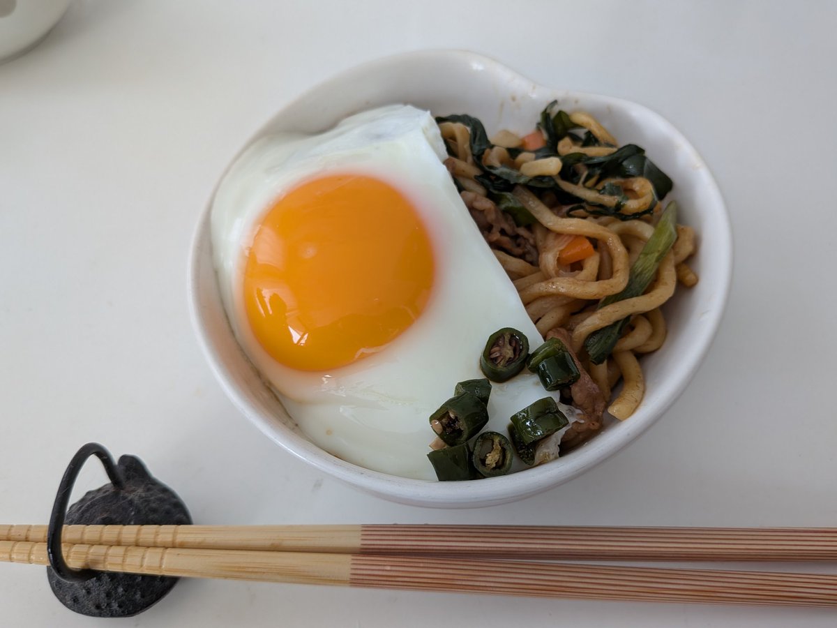 tetsubinhompo's tweet photo. 目玉焼き🍳
昔は硬く焼かれた黄身が好きだったけど、最近は半熟が好きになった私。 https://t.co/yUSnjSkTt9