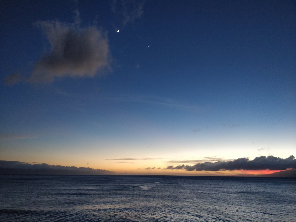 da_gary's tweet photo. Sunset https://t.co/0cxx6zU30F