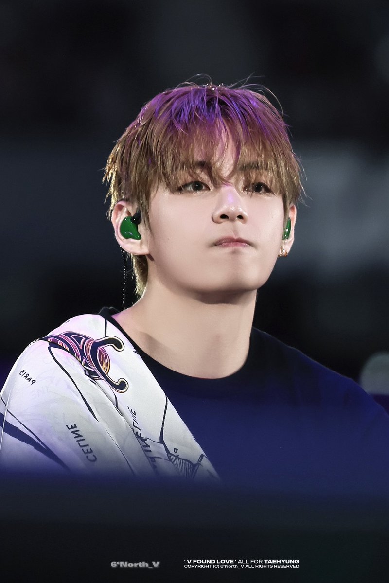 6North_V's tweet photo. 260717 
#BTS #방탄소년단 #방탄
#뷔 #김태형 #태형 
#TAEHYUNG #V https://t.co/bJMj7R4B1Q