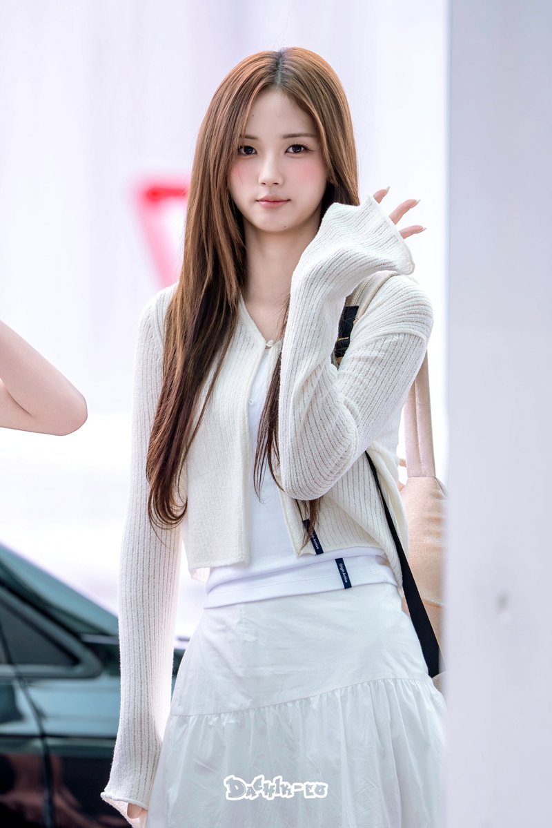 白光糖衣 260718 tripleS (트리플에스) - ICN #tripleS #JiWoo #이지우