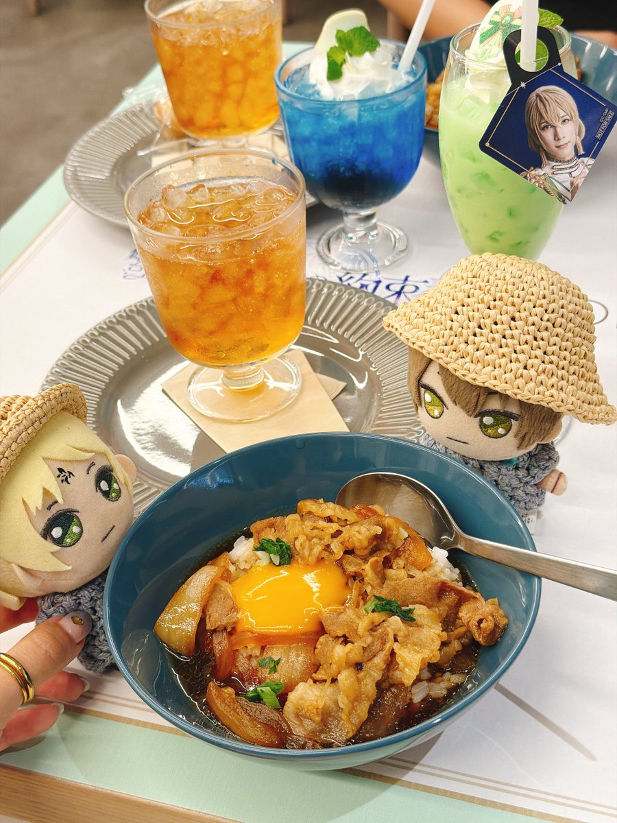 0723_i__'s tweet photo. #colycafe
#まほステ5周年
 地の魔獣は甘い味付けでした https://t.co/v2jLCVfeQw