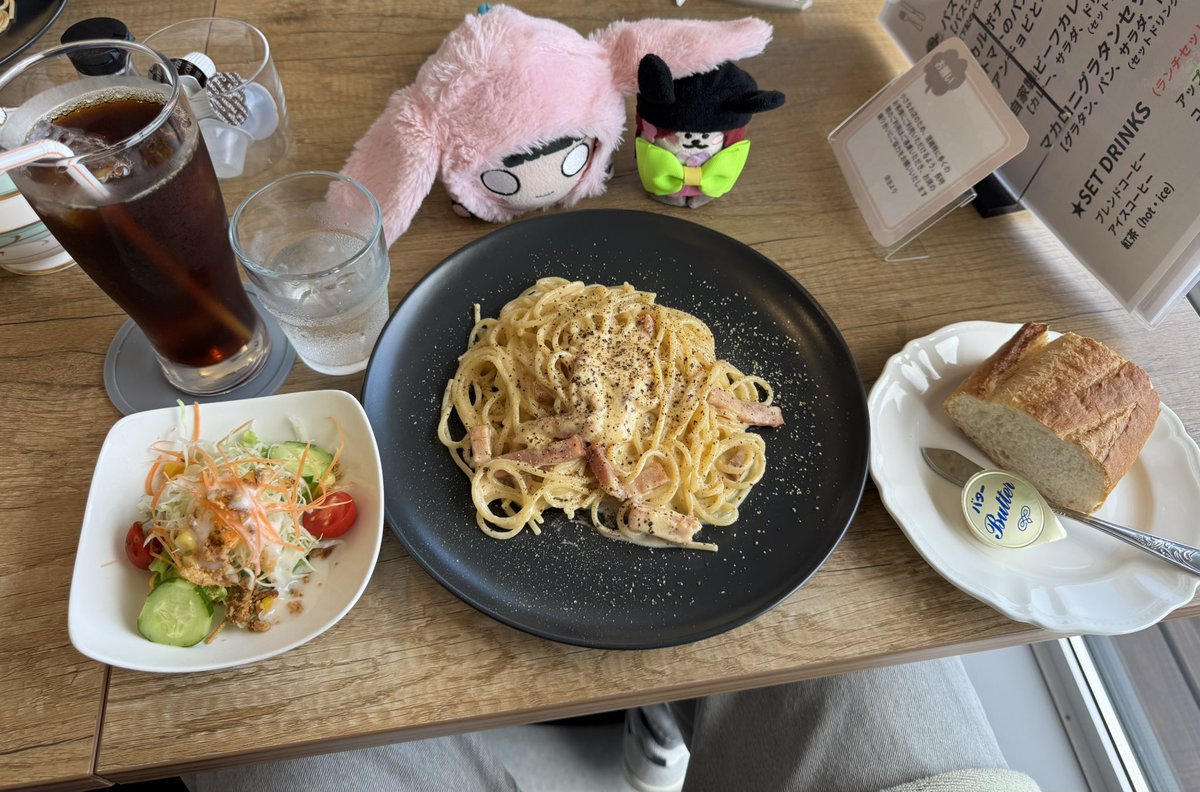 Tiger_Bluen's tweet photo. カフェでまったり😊 https://t.co/xPRAIDMuPY