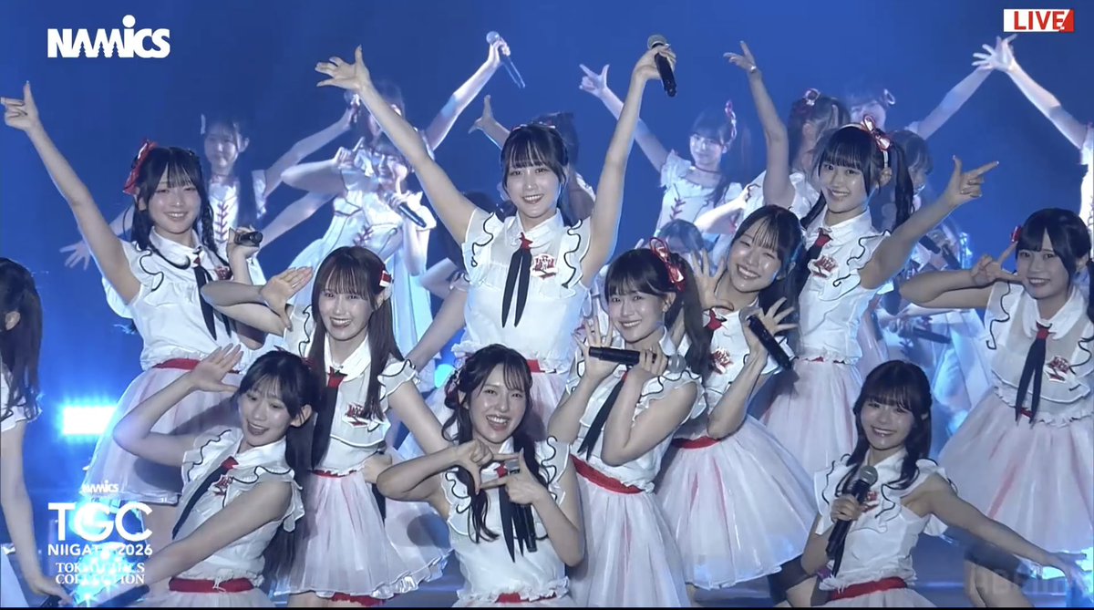 kmachida9's tweet photo. TGC、NGTの出番はあっという間に終わってしまった。そして、ゆきりんときたりえが特別ゲストでメンバーと一緒にMaxとき315号を！まさかのコラボでしたね。
#TGC
#NGT48 https://t.co/wgGQxEdMXa