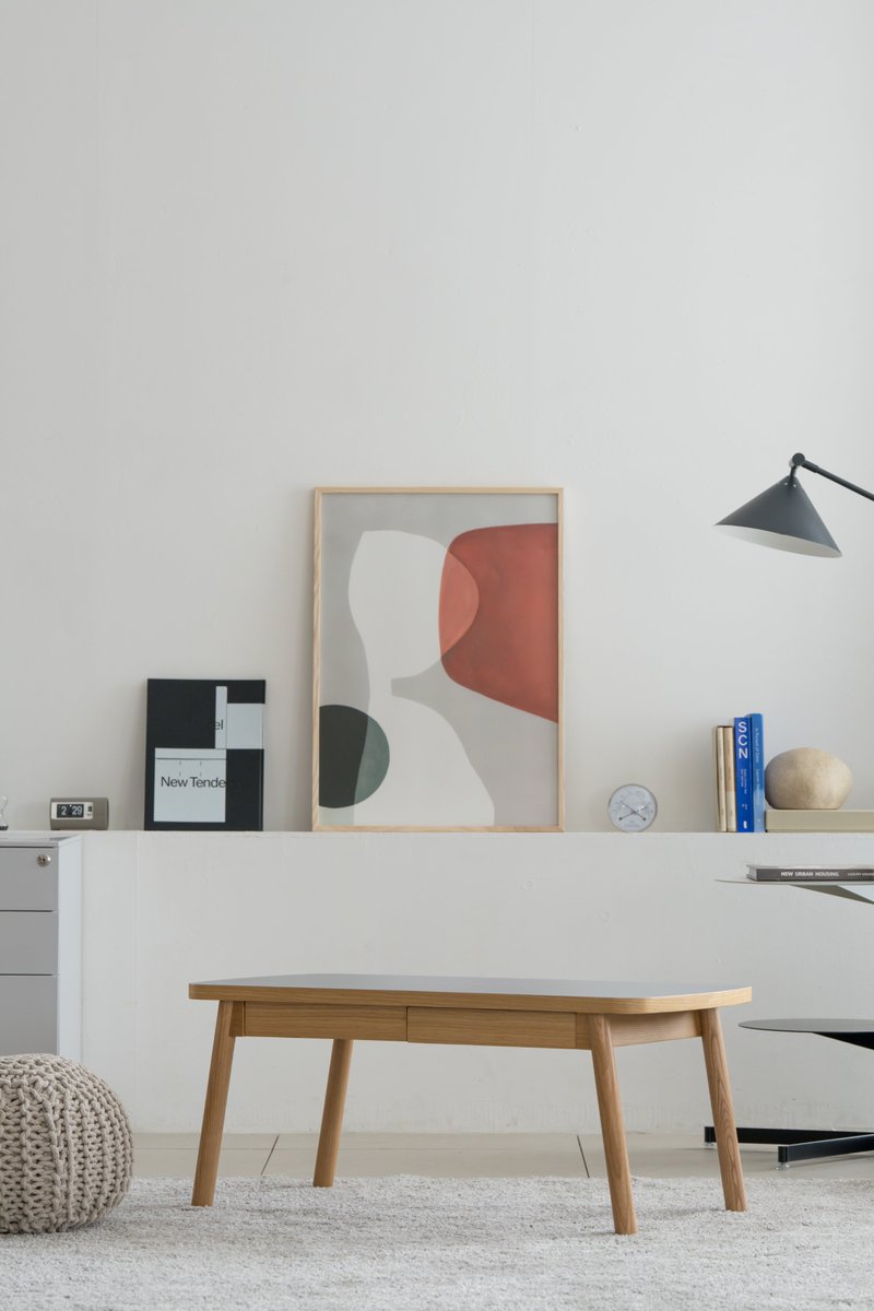 enen_interior's tweet photo. このたびENENに、引き出し付きのリビングテーブル「NOL Living Table」が新登場。
 毎日さまざまな時間を過ごすリビングテーブルだからこそ、収納という機能をプラス。引き出しにはA4サイズの書類や雑誌なども収納でき、毎日使うものをすっきりしまえます。 詳しい情報は近日公開✨ https://t.co/xWAuJ4bqQU