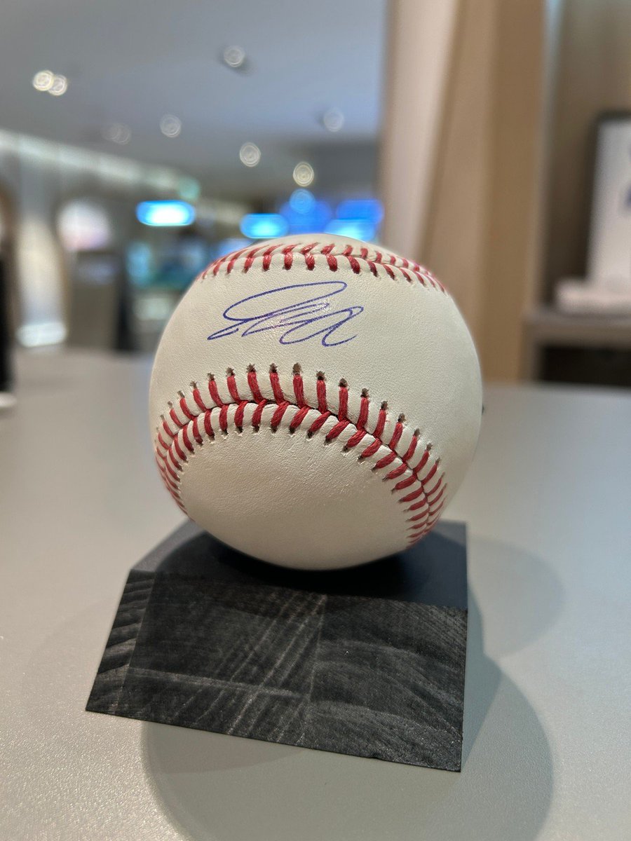 MLB直筆サイン入りボール販売中⚾】 タリク・スクーバル選手、ピート