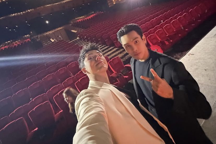 aomdaw10's tweet photo. 🐰🦊 https://t.co/QiopjjjT6w