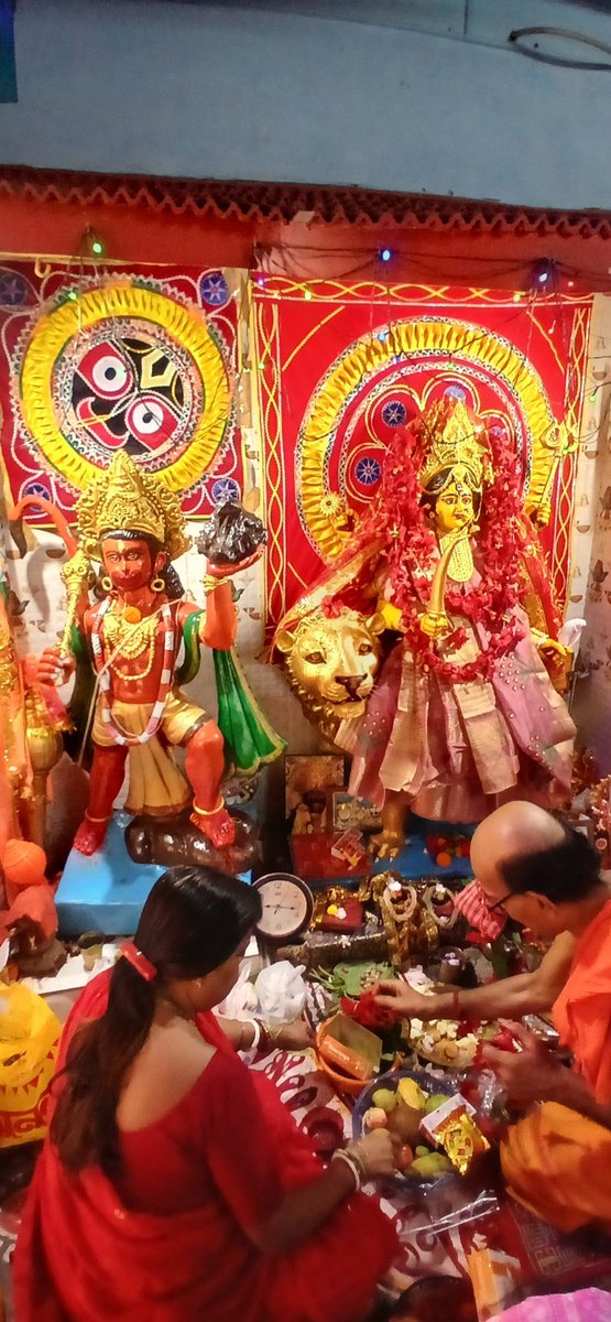 PurnashaPandit's tweet photo. Maa Bipodtarini Puja 🙏🌺🌺 https://t.co/fZozscneHK