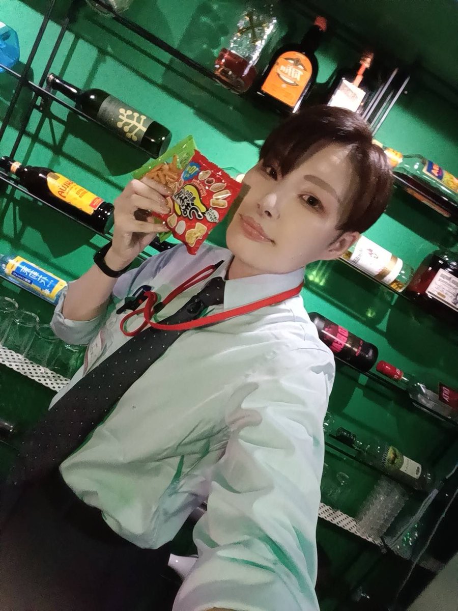 yunika623's tweet photo. 【 #トリステ商事 物販】

・おつまみMIX(1袋)
・チョコセット(3個)
各100円です💕💕

飲み会だからねぇ、おつまみいるよね？🥰 https://t.co/w6YoD4Jllq