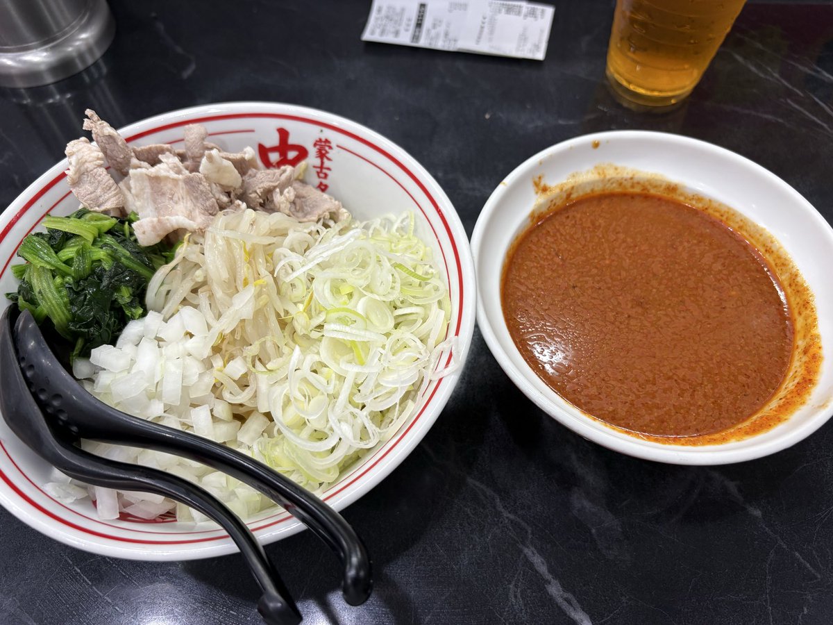 macoon88's tweet photo. 散髪前の中本
冷たい冷し味噌　
トッピングは、ねぎ　ほうれん草　刻み玉ネギ

散髪と順番間違えた疑惑 https://t.co/WYOZXgzJON