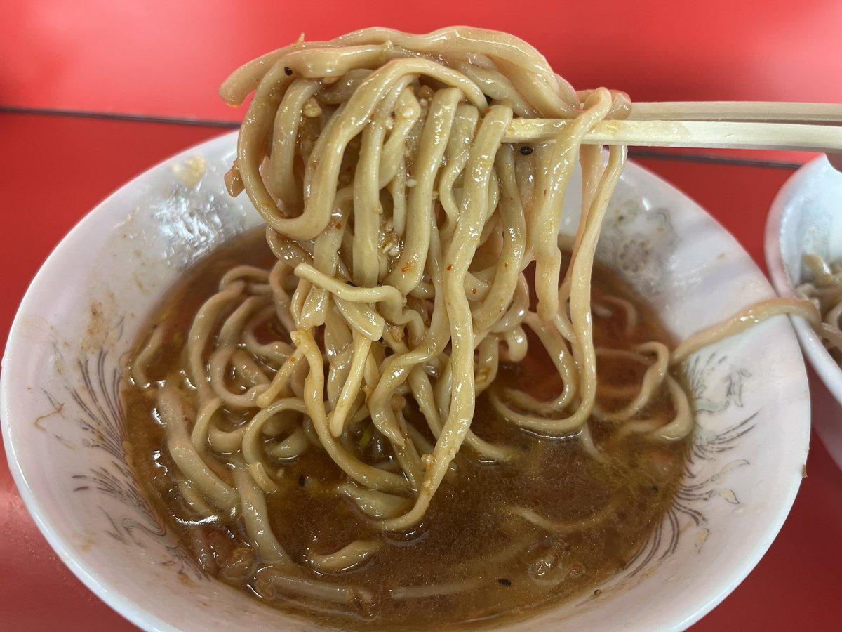 yukki06411541's tweet photo. ラーメン二郎 ひたちなか店
小ラーメン
つけ麺に変更
ニンニク  アブラ

土曜日、午前仕事のみ
終わってすぐ ひたちなかへ
先週はラーメンでしたので、今日はつけ麺

酸味控えめな甘ピリ辛つけ汁
私はもうこのつけ汁のトリコです
麺も超絶に旨いからこれぞ無敵

ひたちなか二郎のつけ麺はまさに極上 https://t.co/pClQPZYGIS