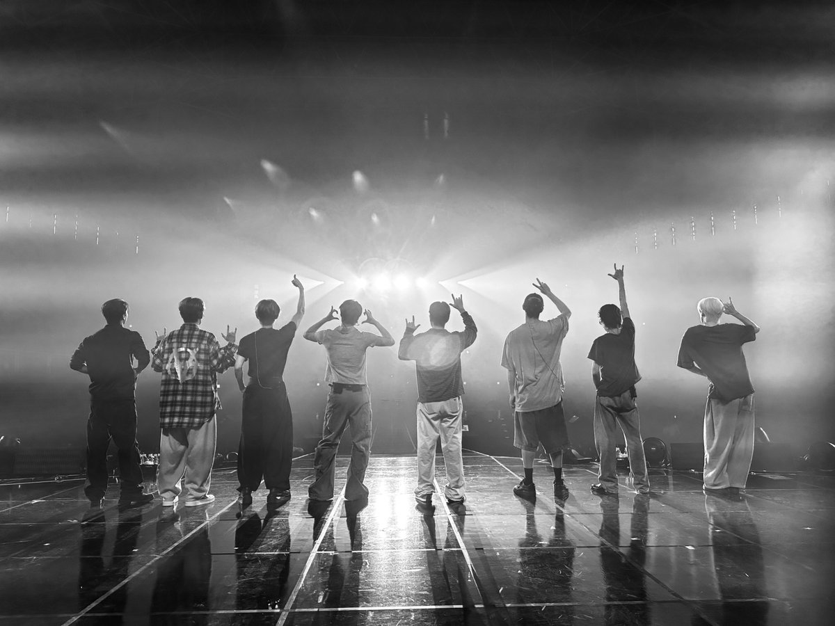 ATEEZofficial's tweet photo. [📷] 2026 ATEEZ FANMEETING 
<ATINY’S VOYAGE: TINY MYSTERY> DAY 2 💚

고스티즈 DAY2 출격 준비 완료 👻
티니야 오늘도 재밌게 놀자 💚
  
#ATEEZ #에이티즈 #ATINY #에이티니
#ATINYS_VOYAGE #TINY_MYSTERY https://t.co/E4HMyaTrIm