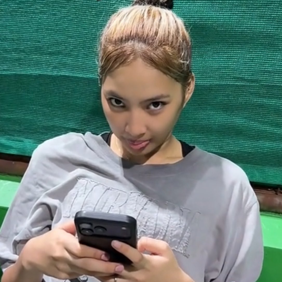 jentlecolet's tweet photo. ang cute cute ng bebi ko na yannnn! mahal na mahal kita colet! https://t.co/Knp78HalSX
