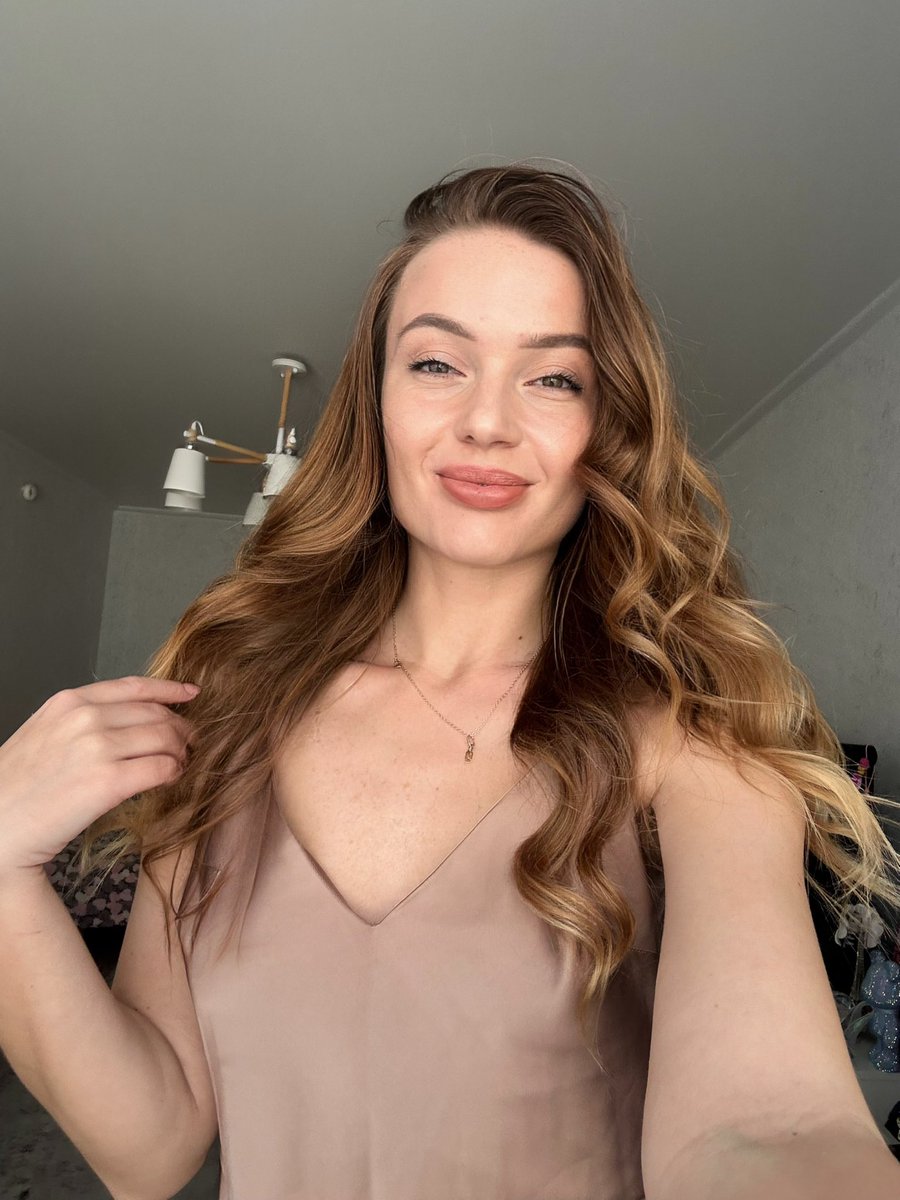LiLi Storm X tweet media