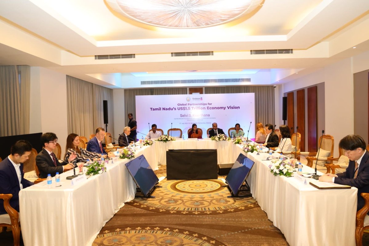 Keerthana4VNR's tweet photo. Constructive discussions last evening with Consuls General over dinner. We spoke about where Tamil Nadu is headed next, not just where we already lead. 

Semiconductors, green hydrogen, medical devices, GCCs, the sectors that will decide the next decade, not just this one.
We exchanged perspectives on strengthening partnerships between Tamil Nadu and their respective countries across advanced manufacturing, semiconductors, electronics, clean energy, aerospace & defence, medical devices, and Global Capability Centres.

As we shape Tamil Nadu's Industrial Policy 2027, such dialogues are invaluable. Tamil Nadu remains committed to being a reliable partner for global investors as we advance towards our vision of becoming a $1.5 trillion economy by 2036.

நேற்று மாலை பல்வேறு நாடுகளின் துணைத் தூதர்களுடன் (Consuls General) இரவு விருந்தின்போது பயனுள்ள மற்றும் ஆக்கப்பூர்வமான கலந்துரையாடல் நடைபெற்றது.

தமிழ்நாடு இன்று முன்னிலை வகிக்கும் துறைகள் மட்டுமல்லாமல், அடுத்த கட்ட வளர்ச்சியை வழிநடத்தும் துறைகள் குறித்தும் விரிவாக கருத்துகளைப் பகிர்ந்து கொண்டோம். குறிப்பாக, குறைக்கடத்திகள் , பசுமை ஹைட்ரஜன் , மருத்துவ உபகரணங்கள் , உலகளாவிய திறன் மையங்கள் உள்ளிட்ட அடுத்த பத்தாண்டுகளின் வளர்ச்சியை நிர்ணயிக்கும் முக்கிய துறைகள் குறித்து விவாதித்தோம்.

மேம்பட்ட உற்பத்தி, குறைக்கடத்திகள், மின்னணுவியல், தூய்மையான எரிசக்தி, விண்வெளி & பாதுகாப்புத் தொழில்நுட்பம், மருத்துவ உபகரணங்கள் மற்றும் உலகளாவிய திறன் மையங்கள் உள்ளிட்ட துறைகளில் தமிழ்நாட்டிற்கும் அவரவர் நாடுகளுக்கும் இடையேயான கூட்டாண்மையை மேலும் வலுப்படுத்துவது குறித்தும் கருத்துகளைப் பரிமாறிக் கொண்டோம்.

தமிழ்நாட்டின் தொழில் கொள்கை 2027-ஐ வடிவமைத்து வரும் இந்த தருணத்தில், இத்தகைய ஆக்கப்பூர்வமான கலந்துரையாடல்கள் மிகுந்த முக்கியத்துவம் வாய்ந்தவை. 2036 ஆம் ஆண்டுக்குள் 1.5 டிரில்லியன் அமெரிக்க டாலர் பொருளாதாரத்தை நோக்கமாகக் கொண்டு முன்னேறும் தமிழ்நாடு, உலக முதலீட்டாளர்களுக்கு நம்பகமான மற்றும் விருப்பமான முதலீட்டு இலக்காக தொடர்ந்து திகழும்.