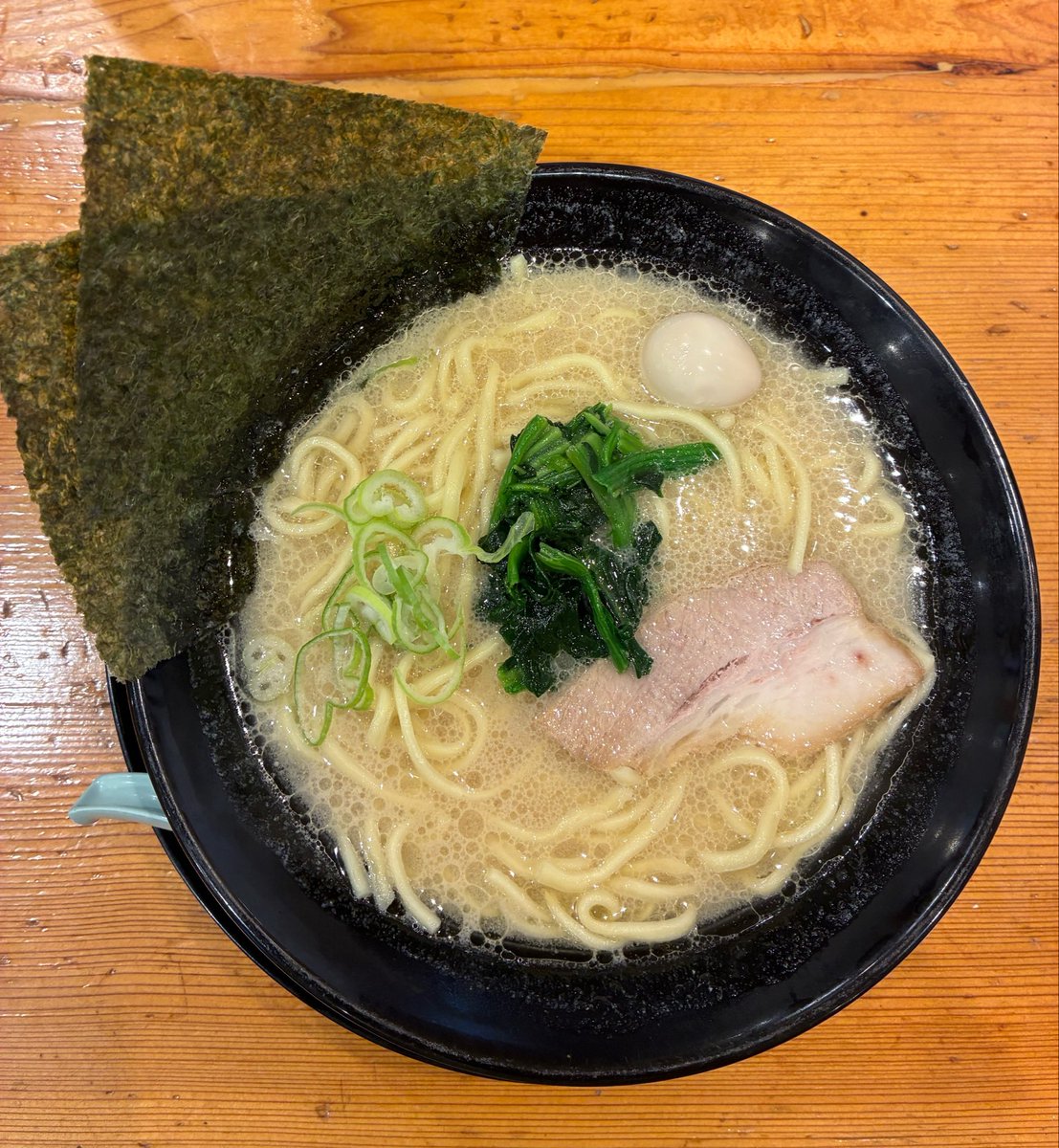 nanacn74's tweet photo. トッピングしてないけどさぁ

流石に具少なすぎない？ww
美味かったよ😋 https://t.co/1osfKKFYbR