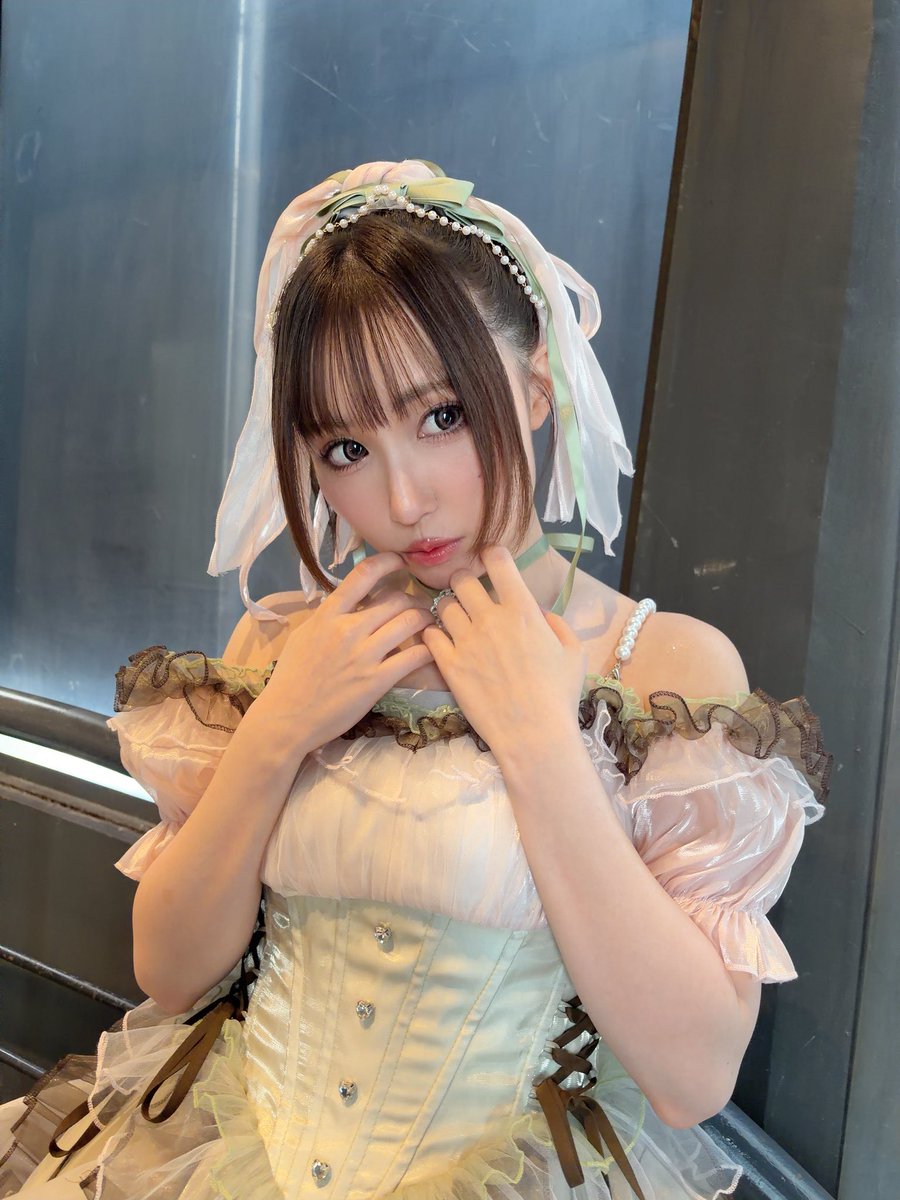 aina_suzuki723's tweet photo. 今回の勇密ライブお衣装〜！！！
めちゃかわ衣装をこの世に生み出されたお方👗
@natsunomizu 

(  ᷄ᾥ ᷅ ︎🫶🏻)𝑩𝑰𝑮 𝑳𝑶𝑽𝑬──── https://t.co/3pFEMqiiGJ