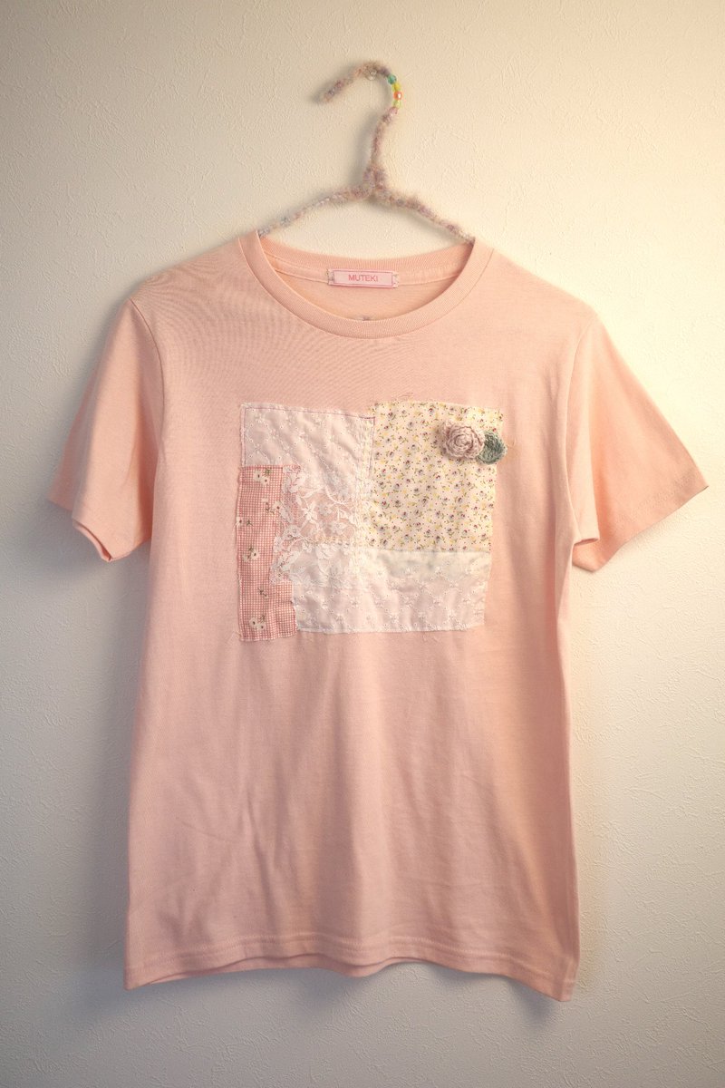 MUTEKI___uru's tweet photo. 夏のTシャツ、在庫あるものもあるので是非チェックしてみてね🐬🎀
https://t.co/DEZaLhsEcd https://t.co/NOIShF6iWh