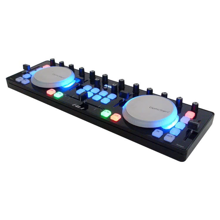 DJ機材歴は大体こんな感じ 1. icon iDJ 2. Traktor Kontrol S2 mk1 3