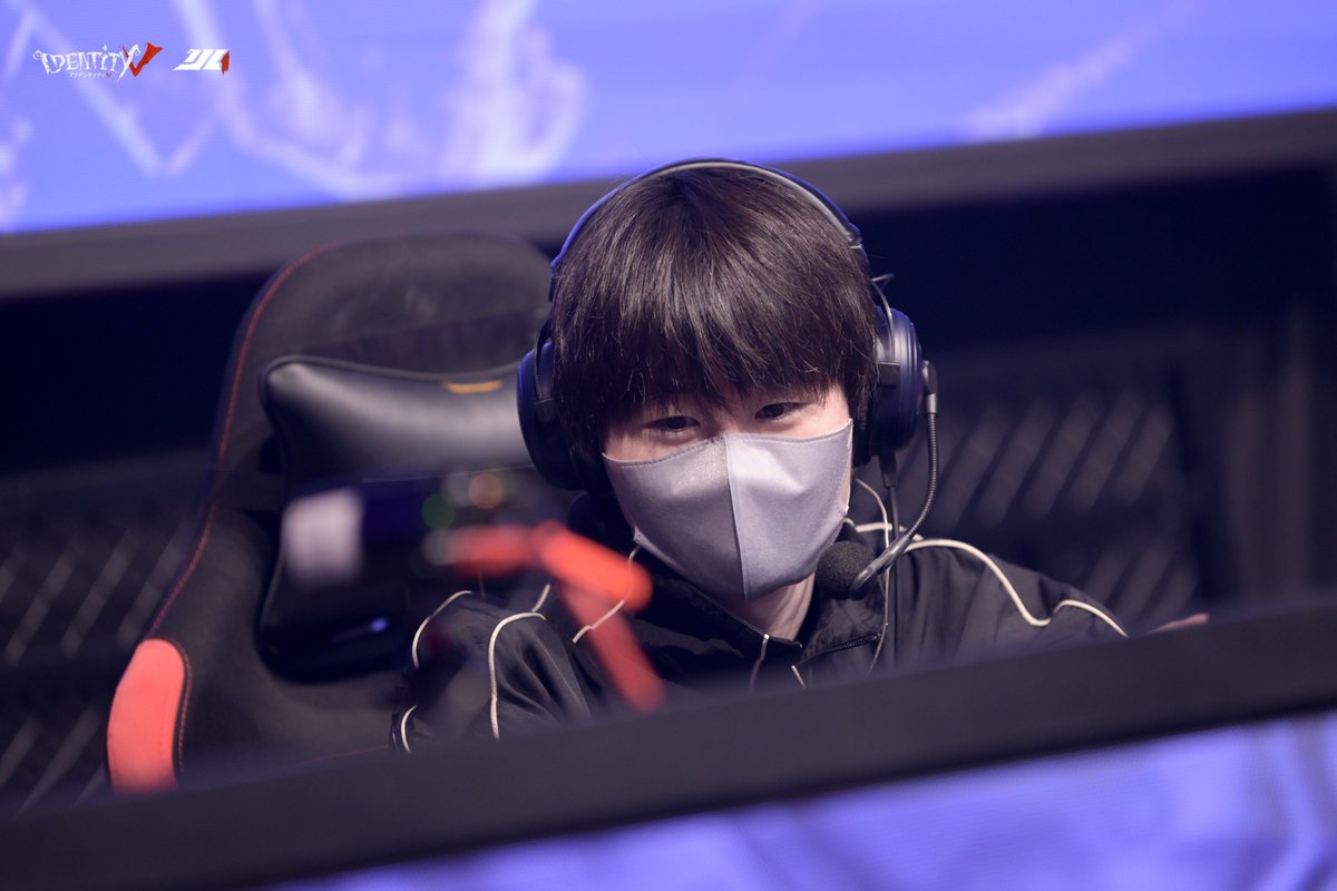 【公式】IdentityⅤ 第五人格eスポーツ事務所 tweet media