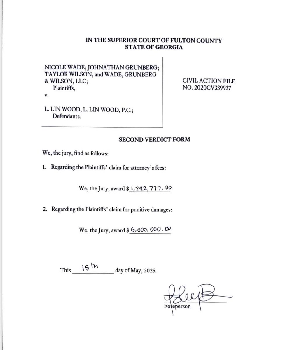 babyboom90210's tweet photo. @KarenBerg22615 @SidneyPowell1 Still grifting for money he’s not permitted to use from his charity, but ignores the #irs law.
soon to be Homeless due to theft defamation & dishonesty, all personal entanglements.
owes $15.5M In 2 lawsuits in 1 year-one on youtube 9 videos/days
https://t.co/cQmdWxFQ5v https://t.co/29aydfGEYt
