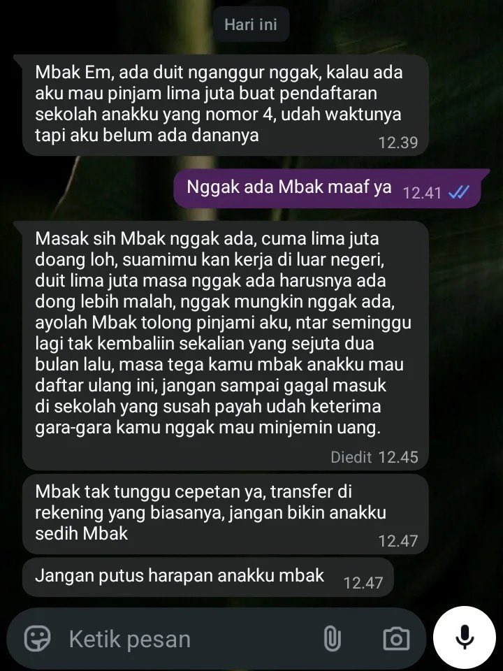 KopiSusuu23's tweet photo. Dia yang punya anak mau sekolah, kenapa pula aku yang disalahin? Udah mah minjam, ngotot, nyalahin pulak. Yang sejuta dua bulan lalu aja masih belum dikembalikan. Susah urusan sama orang kek gini 🤦‍♀️🤦‍♀️🤦‍♀️
cc: emmy_mughtarochman https://t.co/fixgDQooDR