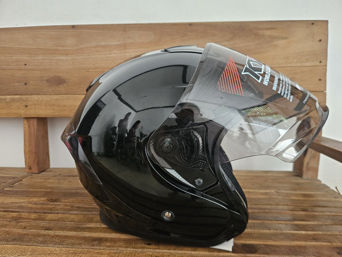 jiesoeng's tweet photo. WTS

KYT KYOTO R 2.0 size L (Uk Kepala 59-60cm)
550k NEW baru buka box https://t.co/tSeSUVYGGW