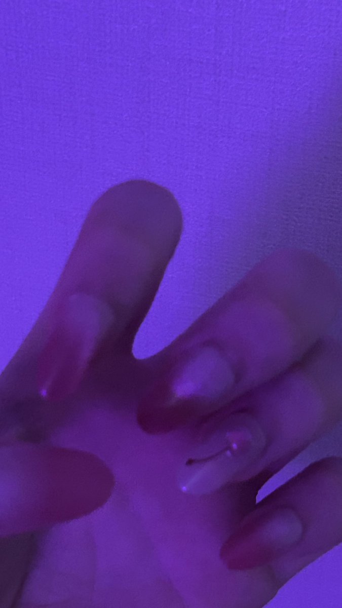 hanver5e's tweet photo. 네일 햇당 
콘서트때까지 버틸 수 잇겟찌..??? https://t.co/1WlRYUJNgI
