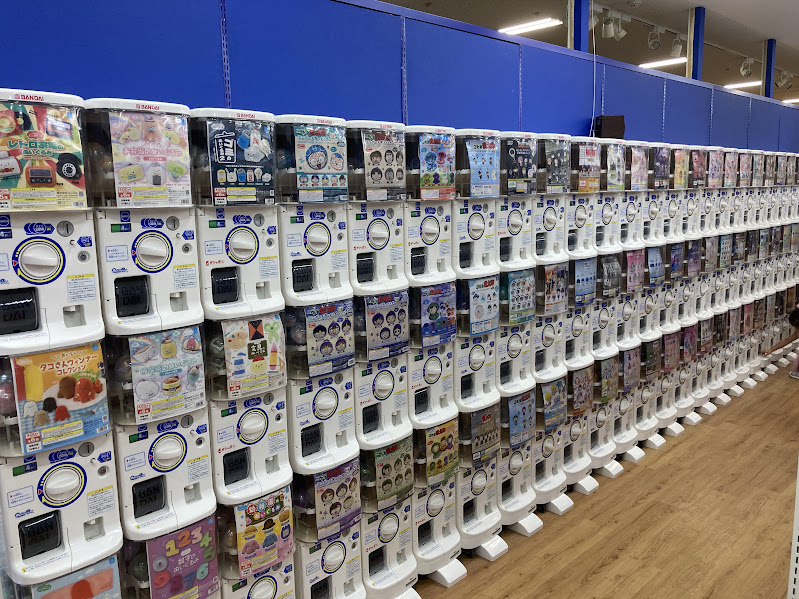 animateimte's tweet photo. 【コーナー紹介】
アニメイトイオン松江　
≪カプセルコーナー≫が大きくなりました！
品揃えも豊富になってます！
ぜひご来店ください♪ https://t.co/Xe7cWf2tXK