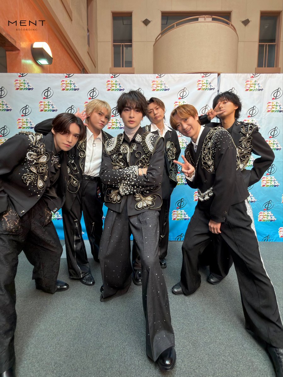 KMF2_0810MENT's tweet photo. [📸]

#本家キスマイADDICTに虜 
#音楽の日 に次ぐトレンド入り🔥

沢山盛り上げていただき
ありがとうございます!!!!!!

披露した 'A.D.D.I.C.T. 'は、
キスマイYouTubeに
ライブパフォーマンス映像も公開中です💁‍♂️
( https://t.co/pjRt36NxU0 )

#KisMyFt2 #キスマイ 
#こえるきこえる音楽の日 https://t.co/6AniARucOj