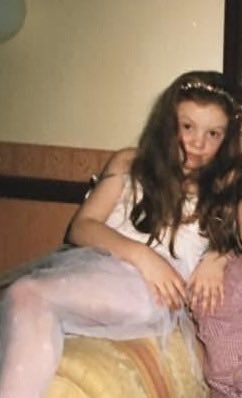 _eepers's tweet photo. here have a picture of baby me and kid me https://t.co/6nTTGd2ryx