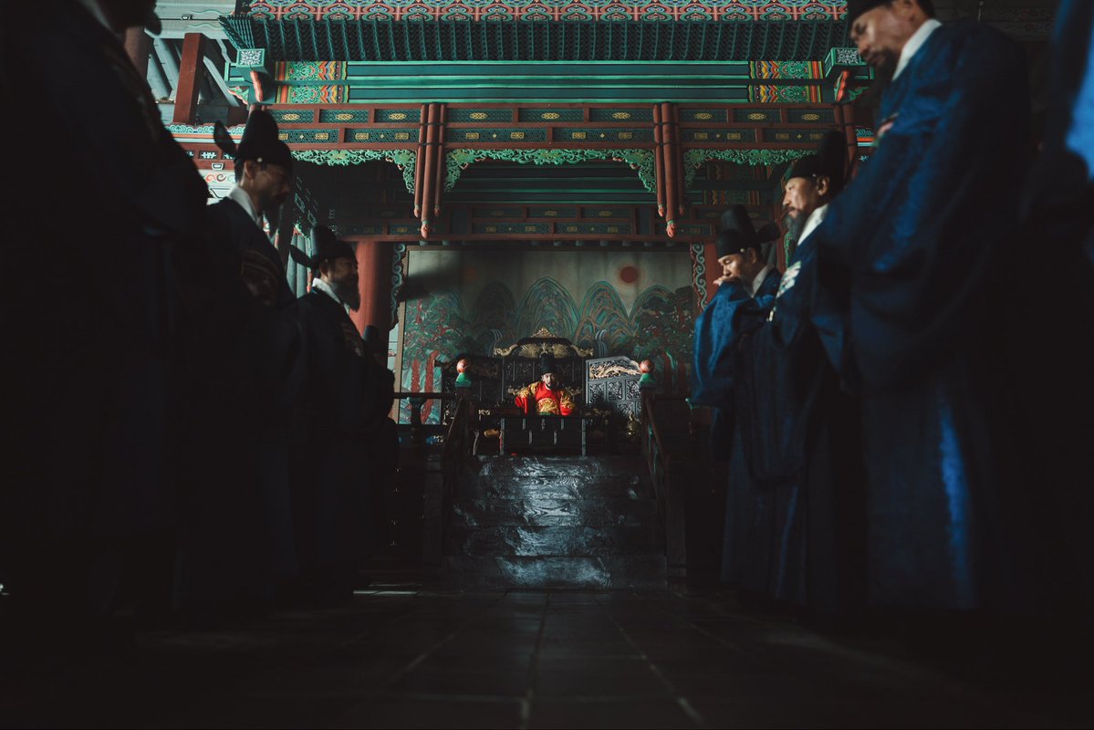 MeatyKorea's tweet photo. ใครดู #TheEastPalace #บูรพาอาถรรพ์ แล้วงงว่าทำไมผีในเรื่องมีชื่อเรียกเยอะจัง
มีทั้ง กวีชิน วอนกวี อักกวี กวีแม 👻

แม้จะไม่ได้รู้ลึกถึงตำนานความเป็นมาของผีแต่ละชนิด แต่เราสามารถสังเกตได้จาก
“รากศัพท์” ของชื่อผีแต่ละตัวได้

เธรดนี้มาแกะให้ดู 👇
#NetflixTH https://t.co/ffYFsnbx0g