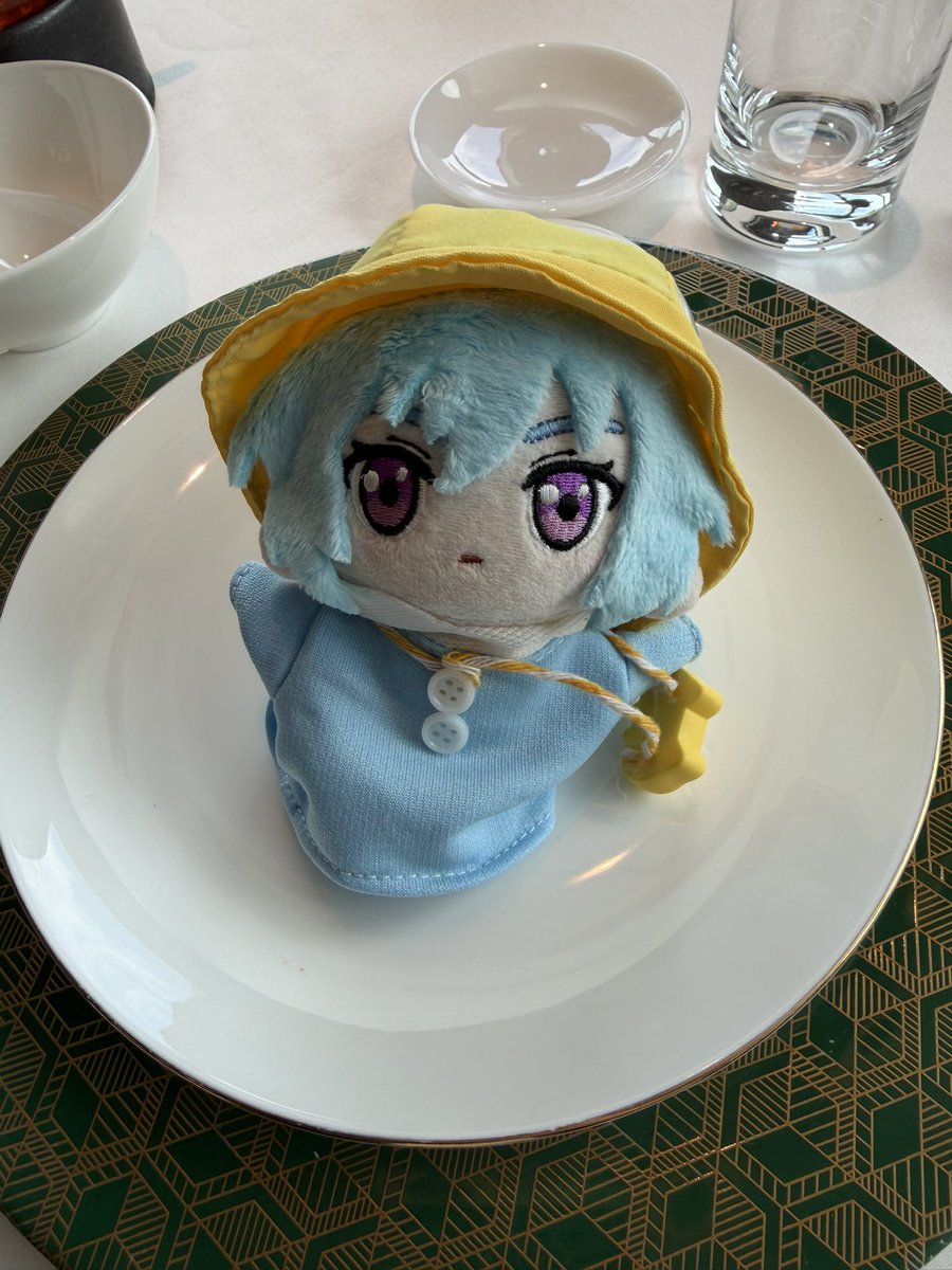 JinnoNagi's tweet photo. 「ナギはおいしくないよ、レオ」 https://t.co/8uFJD9D9C4