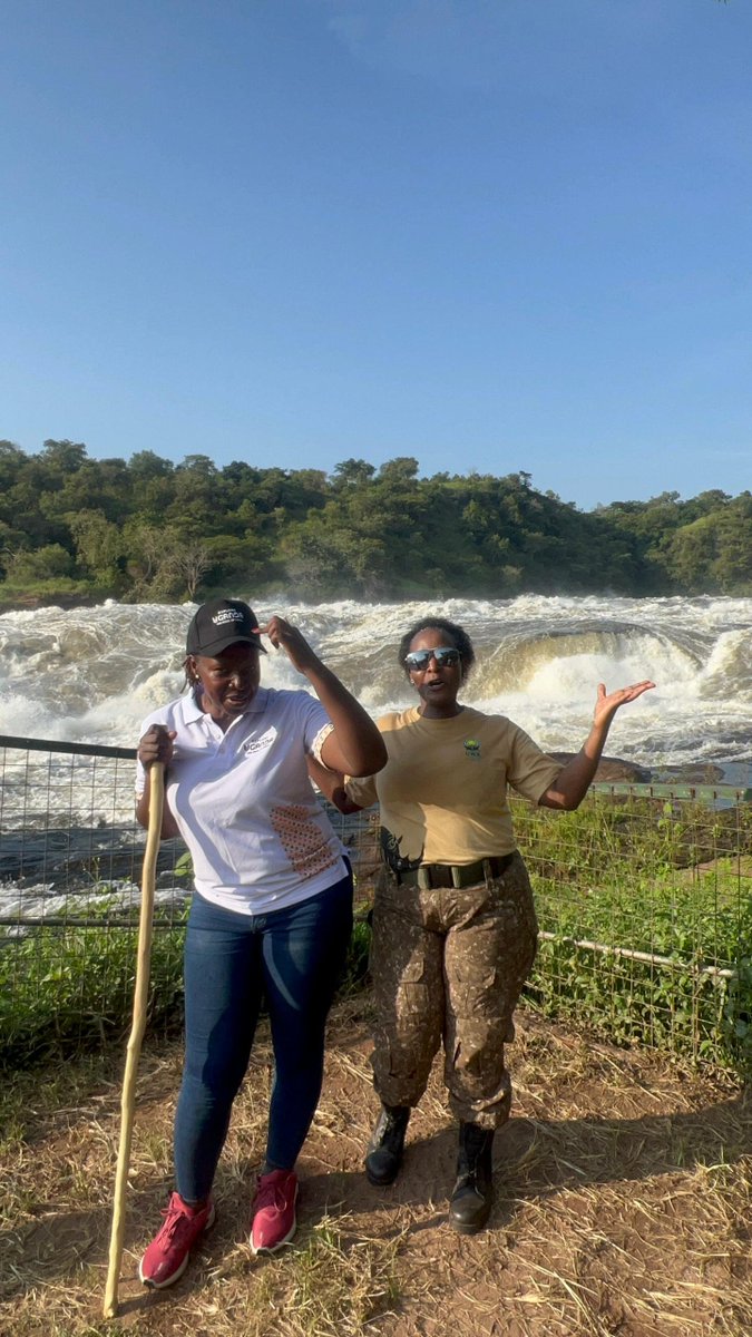 DorcusRT's tweet photo. Day 1 featured a warm welcome @entikkosafari, followed by a visit to the top of the falls. The hike, though demanding, was rewarding with stunning views, a refreshing drizzle, and the iconic rainbow. 

She also interacted with international visitors, reaffirming Uganda’s safety and appeal as a destination.
#ConservingForGenerations