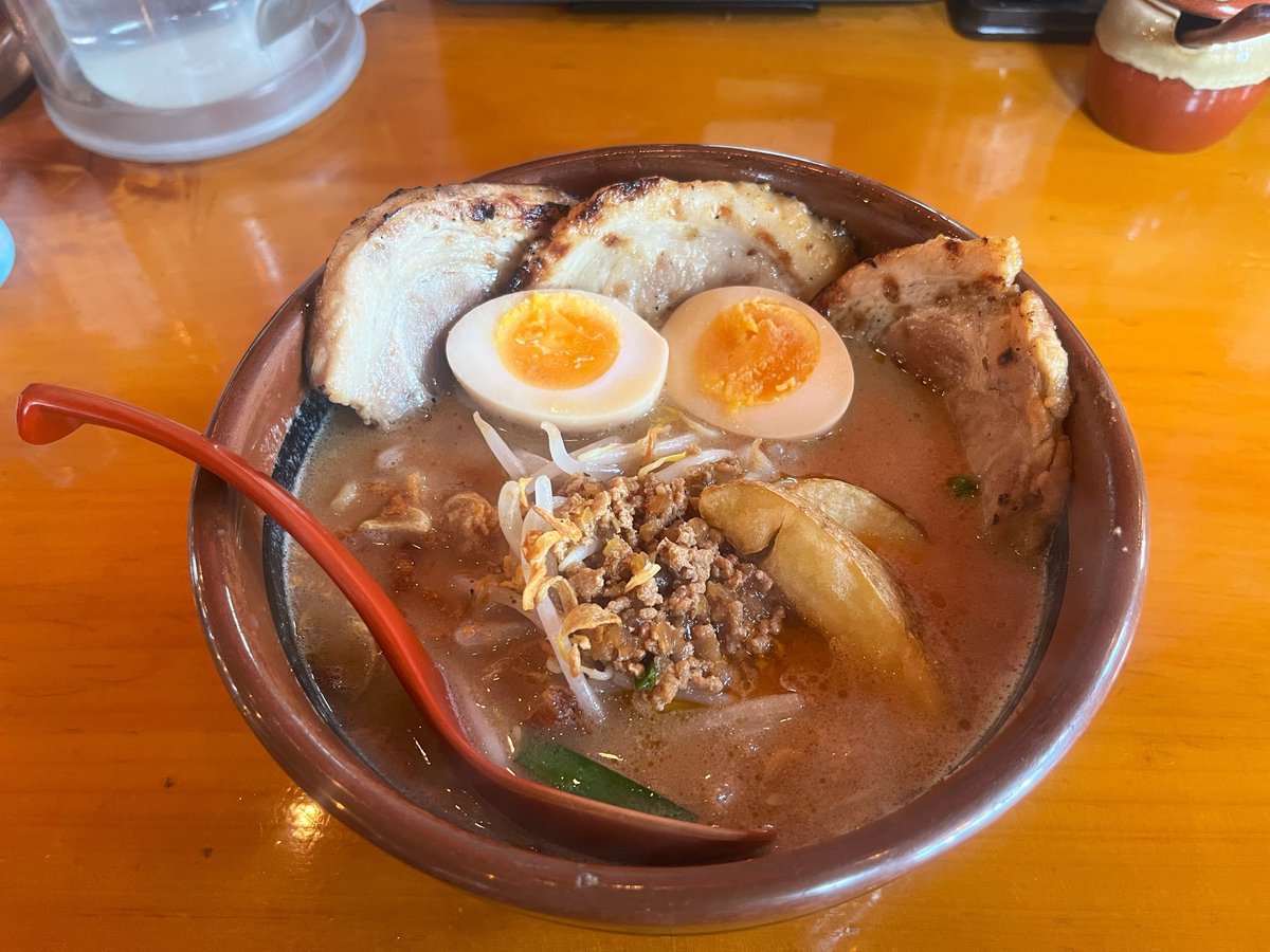 jisoo_m's tweet photo. みそラーメン美味しかった🤤🍜
旦那パチンコ行ったからエペやろ🫩👊🏻💥 https://t.co/CapEaeNb1h