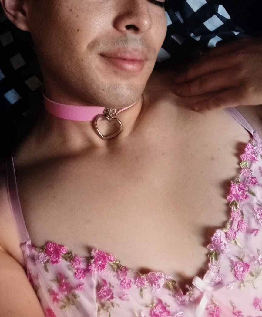 Fongar_1's tweet photo. Viernes de complacer a mi hombre como le gusta, siendo toda una putita 🩷🌸

#sexy #gaytijuana #femboy #gaysex
#horny https://t.co/xdCHrvp6Fn