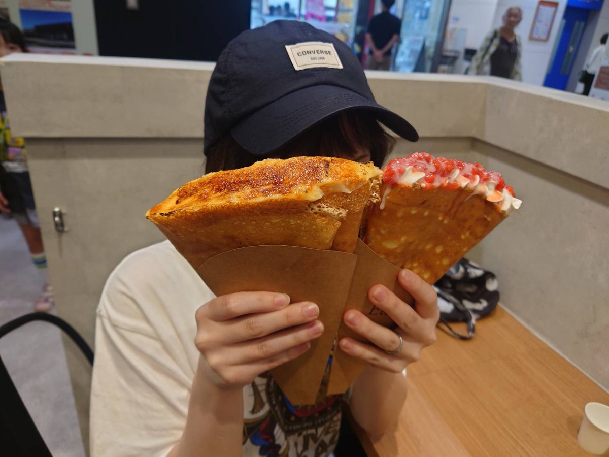EVOL60476238's tweet photo. 休日の一コマ
クレープ美味し https://t.co/lGZ1hKtc3P