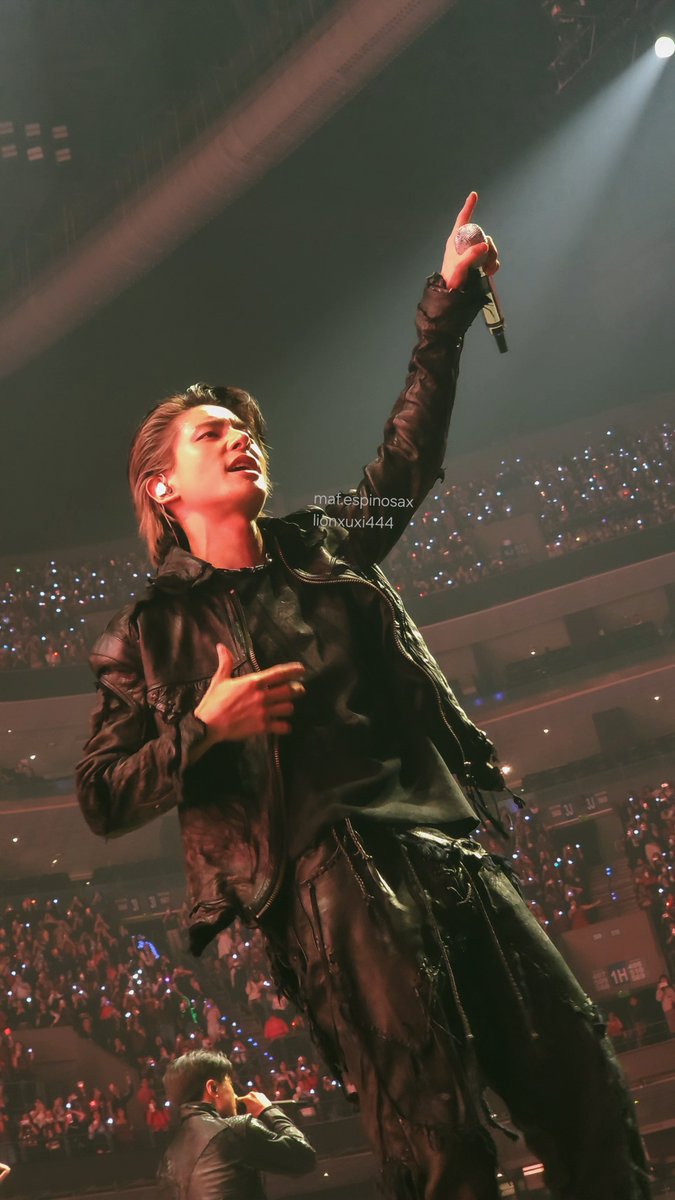 lionxuxi444's tweet photo. 260711  🇲🇽 👋

#JAKE #제이크 #ジェイク #ENHYPEN #BLOODSAGA_IN_MEXICO_CITY https://t.co/Rcfv3rF2Z8