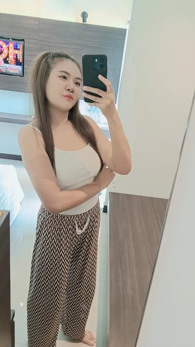 TRASH87729996's tweet photo. ไม่สวยไม่ขาว แต่อยู่ด้วยพี่จะชอบนะ😁 https://t.co/DqhiHu0ypa
