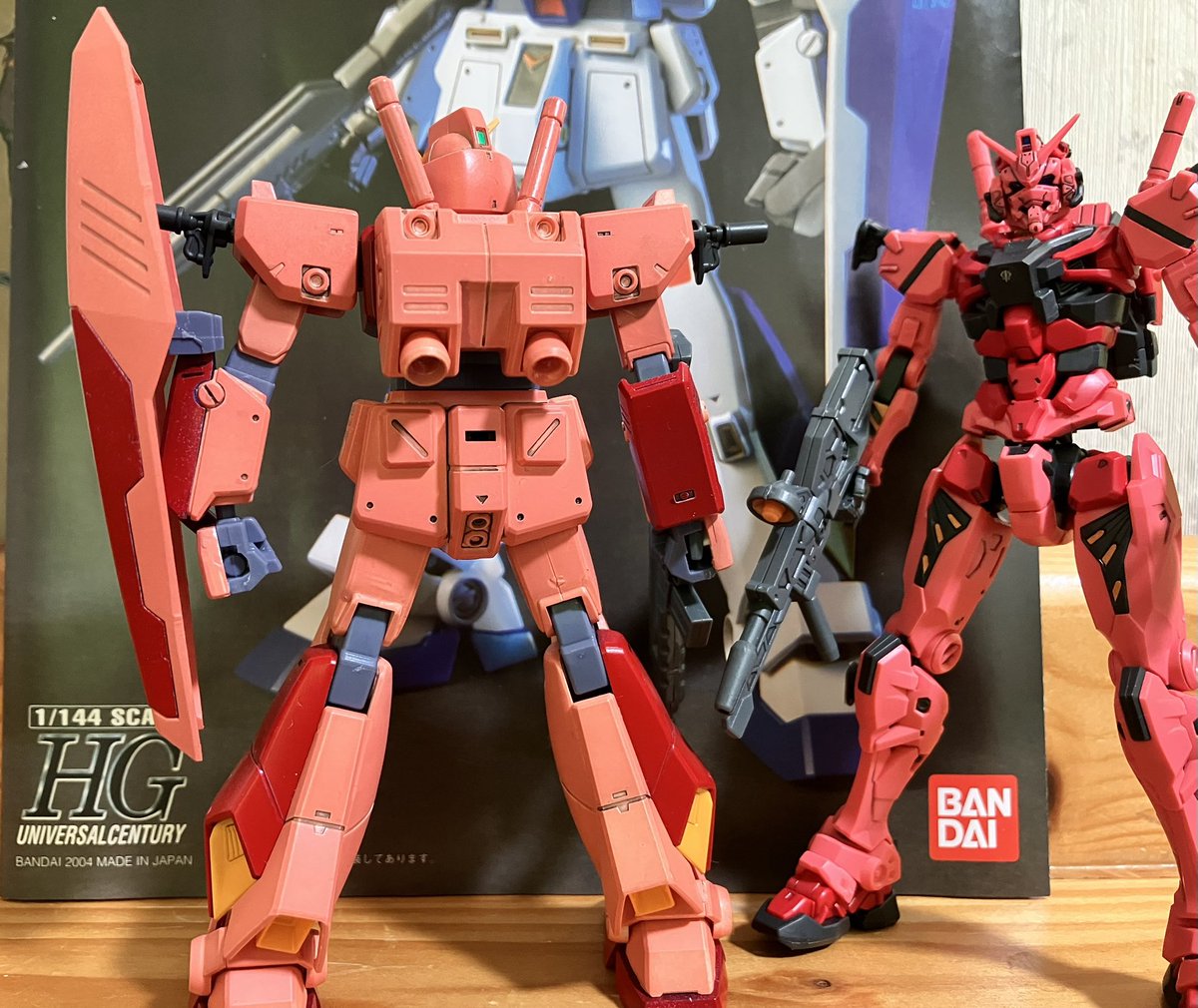 go55115108's tweet photo. シャア専用NT-1アレックス

アニメには存在しない機体だけど、なんか急に作りたくなったから3日くらいかけて作っちゃった https://t.co/cVrxuWx6cO
