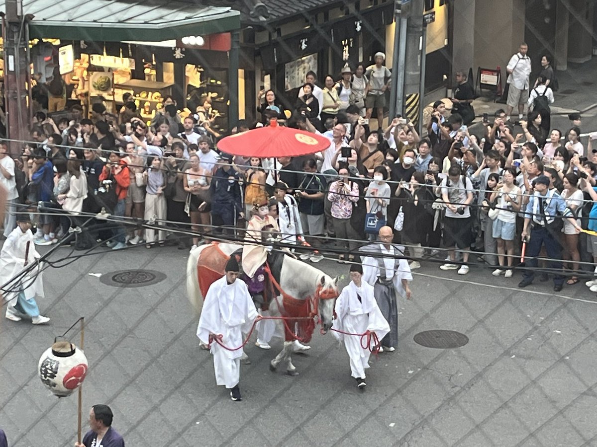 linxishaka's tweet photo. 昨日、友達と京都の祇園祭に行った https://t.co/FJTBVlsmVl