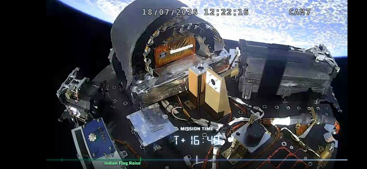 ce_aj100's tweet photo. Beautiful @SkyrootA , #space4all

The satellite shining in the sunlight is just...exquisite https://t.co/vmxUr2mRUC