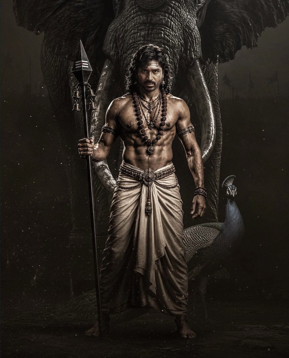 avinashnagaroor's tweet photo. There are actors, and then there is Dhanush calp👏the absolute benchmark of talent 💯
#tamizhmurugan #dhanush #vetrimaaran https://t.co/9QjULchyKF