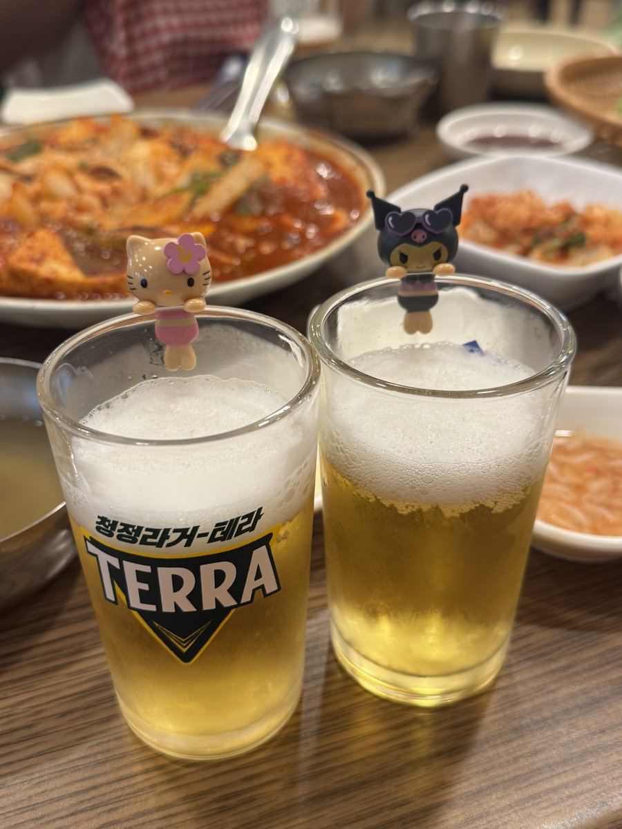 nvrsznvr's tweet photo. 대전 대원칼국수
문동주 맛집이라 그래서 갔는데 역시 믿고 먹는 야선 맛집... 수육이 진짜 야들야들야들야들... (두루치기는 굳이 안시켜도 될 것 같고 칼국수랑 냉비빔칼국수랑 수육⭐️⭐️⭐️⭐️⭐️을 꼭 드세요 https://t.co/hjqeArzPYs